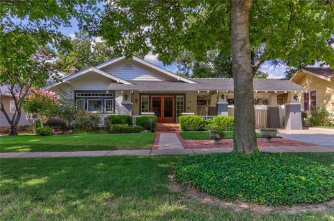 319 E 4th St, Edmond, OK 73034 photo 2