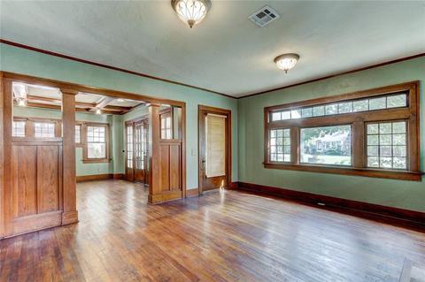 319 E 4th St, Edmond, OK 73034 photo 7