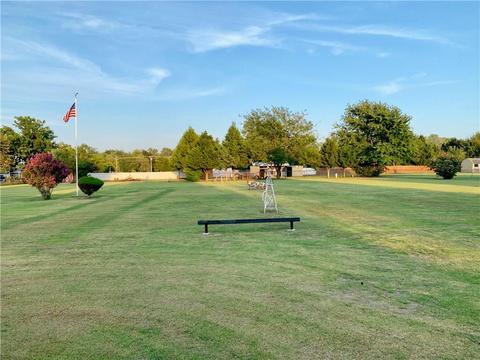 418 S Chuckwagon Dr, Mustang, OK 73064 photo 1