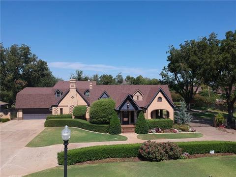 917 E Commerce St, Altus, OK 73521 photo 3