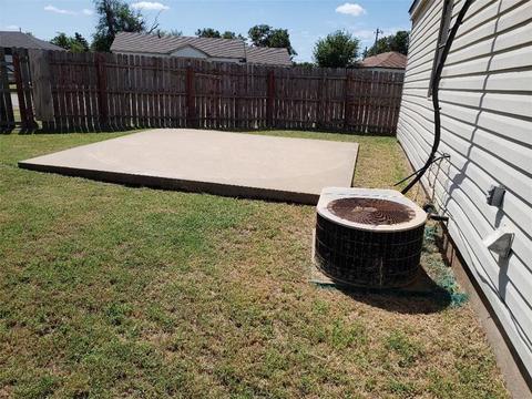 1008 Gene St, Altus, OK 73521 photo 2