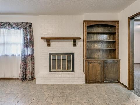 415 E Carson Ln, Mustang, OK 73064 photo 6
