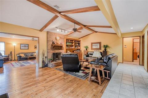 2106 Timbercrest Pl, Norman, OK 73071 photo 5