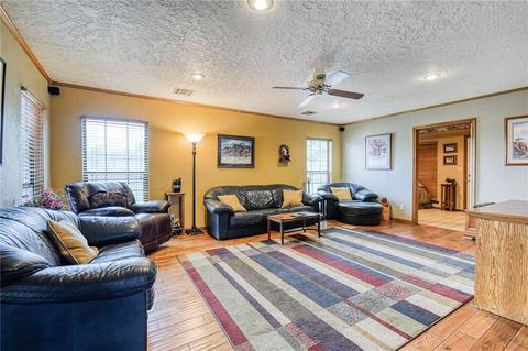 2106 Timbercrest Pl, Norman, OK 73071 photo 9