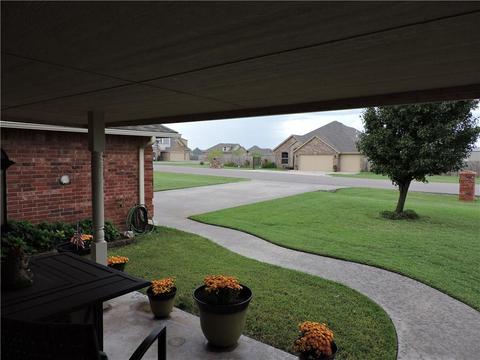 1606 Chase Dr, Tuttle, OK 73089 photo 7