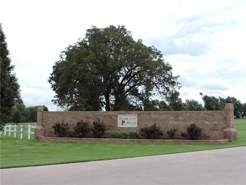 1606 Chase Dr, Tuttle, OK 73089 photo 2