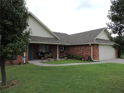 1606 Chase Dr, Tuttle, OK 73089 photo 4