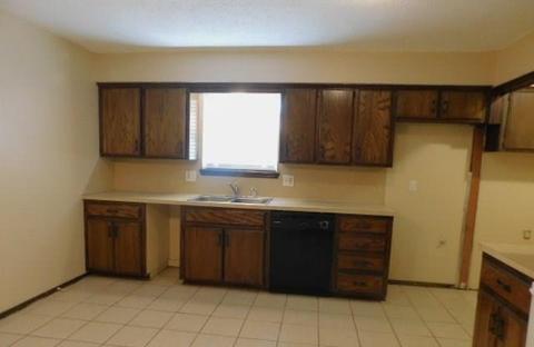 313 Robbin Cir, Noble, OK 73068 photo 7