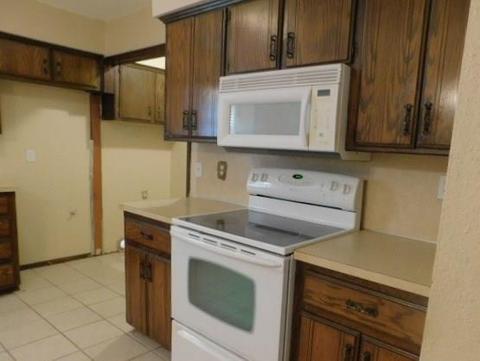 313 Robbin Cir, Noble, OK 73068 photo 6