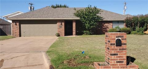 3205 Quail Cir, Altus, OK 73521 photo 1