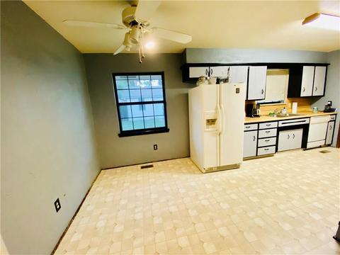 7633 NW 28th St, Bethany, OK 73008 photo 9