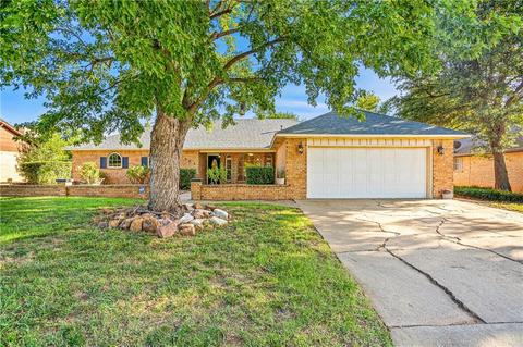 304 Sequoyah Ln, Altus, OK 73521 photo 3