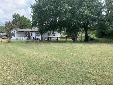 102 Robin Ln, Tecumseh, OK 74873 photo 4