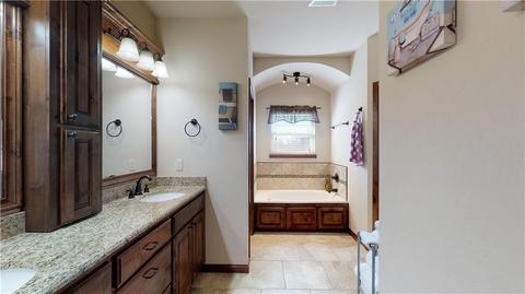 1400 Abraham Dr, Tuttle, OK 73089 photo 16