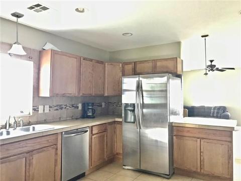 305 N Walnut Ave, Erick, OK 73645 photo 4