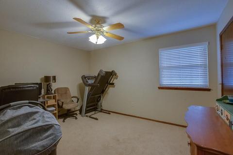 821 Lakecrest Dr, Moore, OK 73170 photo 21