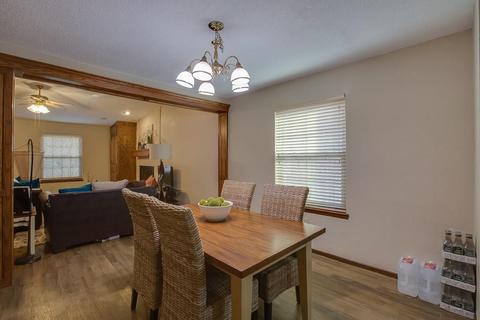 821 Lakecrest Dr, Moore, OK 73170 photo 13