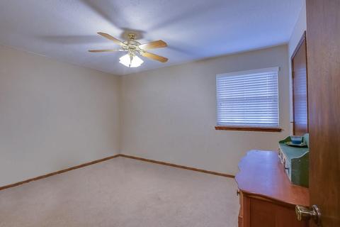 821 Lakecrest Dr, Moore, OK 73170 photo 23