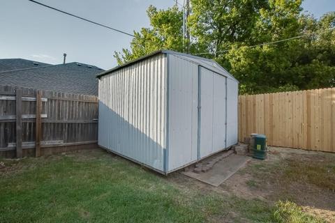 821 Lakecrest Dr, Moore, OK 73170 photo 34