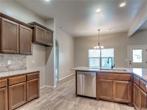 5752 Cedar Tree Cir, Guthrie, OK 73044 photo 10