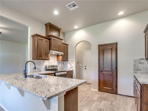 5752 Cedar Tree Cir, Guthrie, OK 73044 photo 9