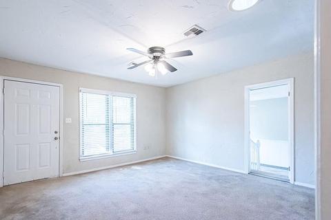 109 E 11th St, Edmond, OK 73012 photo 4