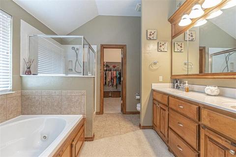 1900 Mead Ln, Moore, OK 73170 photo 22