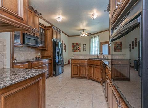 1900 Mead Ln, Moore, OK 73170 photo 17