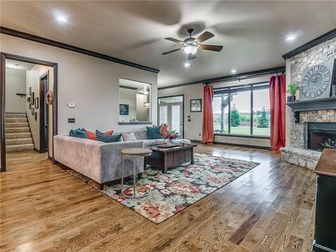 3000 Silvercliffe Dr, Edmond, OK 73012 photo 6