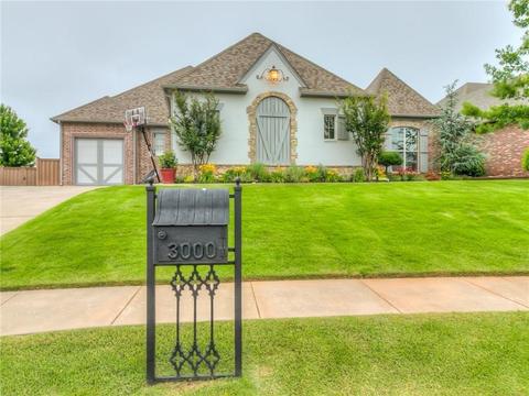 3000 Silvercliffe Dr, Edmond, OK 73012 photo 3