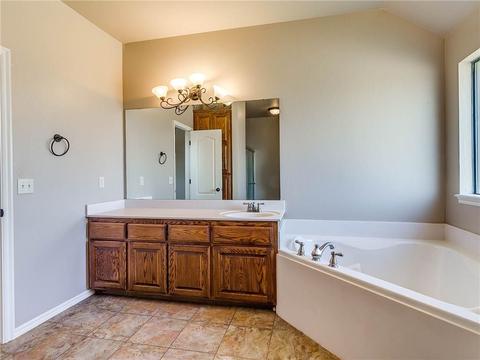 1836 Preakness Path, Guthrie, OK 73044 photo 20