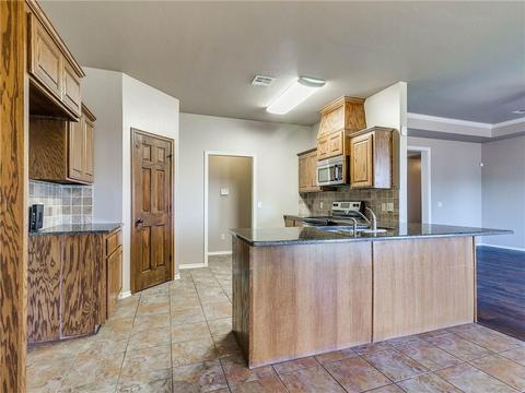 1836 Preakness Path, Guthrie, OK 73044 photo 10