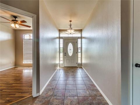 1836 Preakness Path, Guthrie, OK 73044 photo 5