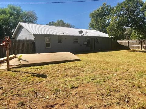 511 W 5th, Erick, OK 73645 photo 9