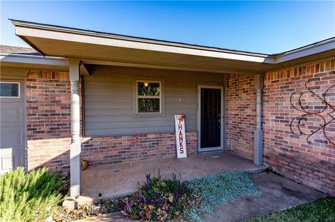 507 E Roh, Thomas, OK 73669 photo 2