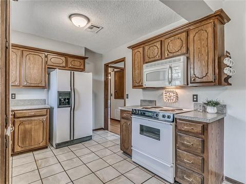 203 Apollo Pl, Guthrie, OK 73044 photo 13
