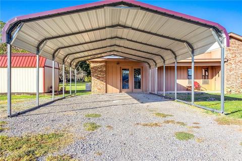 407 E Hahn St, Granite, OK 73547 photo 4