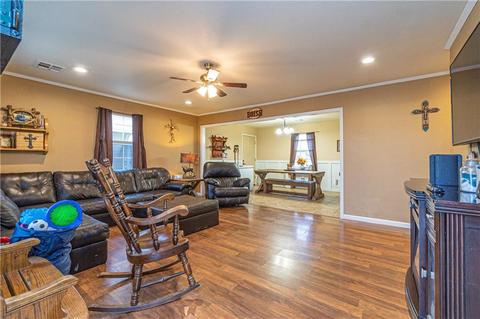 102 E Jack Rabbit Dr, Shawnee, OK 74804 photo 4