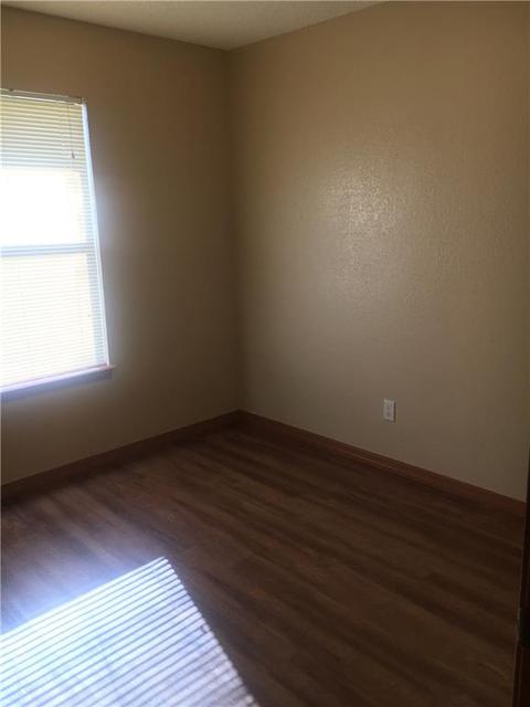 1000 Silver Maple, Moore, OK 73160 photo 13
