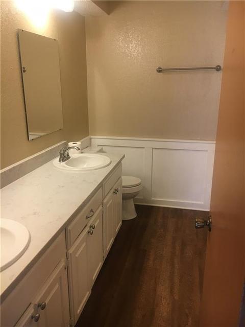 1000 Silver Maple, Moore, OK 73160 photo 9