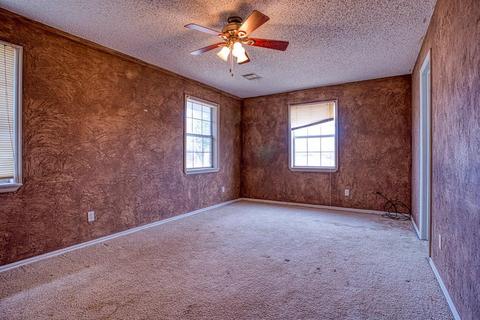 28 Maple St, Watonga, OK 73772 photo 8