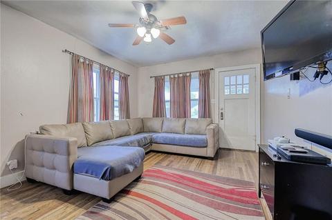 128 E Hughbert Dr, Norman, OK 73069 photo 4