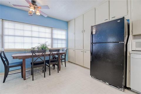 128 E Hughbert Dr, Norman, OK 73069 photo 5