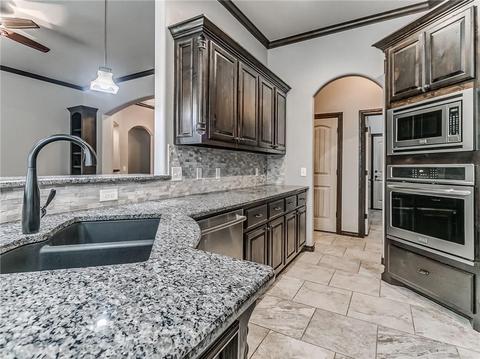 2517 Ethan Ln, Moore, OK 73160 photo 12