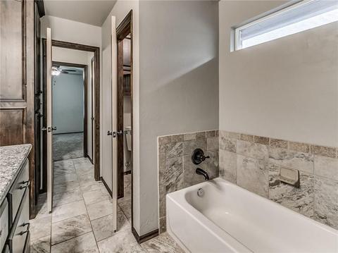 2517 Ethan Ln, Moore, OK 73160 photo 18