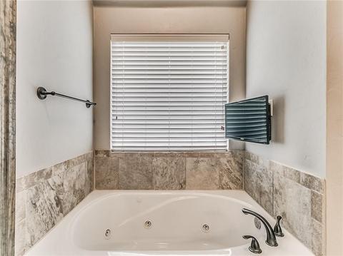 2517 Ethan Ln, Moore, OK 73160 photo 25