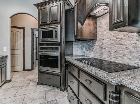 2517 Ethan Ln, Moore, OK 73160 photo 15