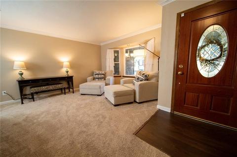 1908 N Oakhill Rd, Bethany, OK 73008 photo 3
