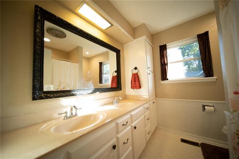 1908 N Oakhill Rd, Bethany, OK 73008 photo 22