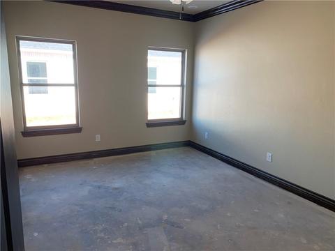 306 N 4th St, Thomas, OK 73669 photo 5